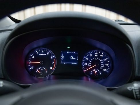 Used 2019 Kia Sportage LX image 16