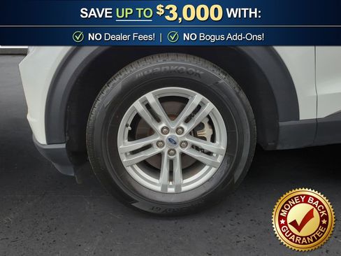 Used 2023 Ford Explorer XLT w/ Equipment Group 202A image 13