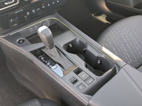 Used 2026 Nissan Sentra SV w/ SV Convenience Package FWD image 19