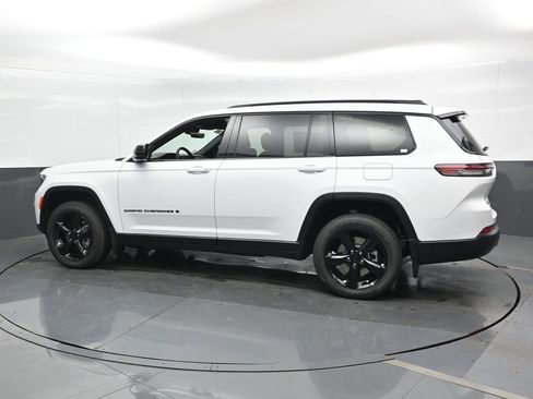 New 2025 Jeep Grand Cherokee L Altitude image 7