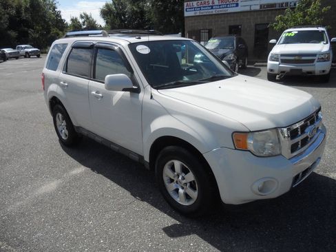Used 2010 Ford Escape Limited AWD/4WD image 5