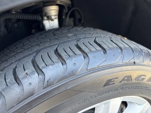 Used 2014 Porsche Cayenne AWD/4WD image 16