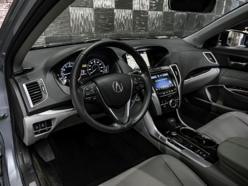 Used 2015 Acura TLX w/ Technology Package FWD image 3