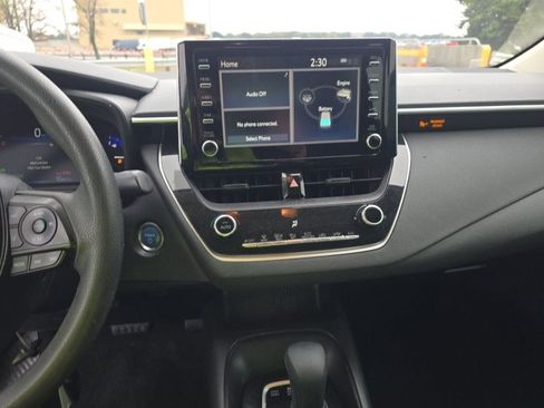 Used 2020 Toyota Corolla LE image 15