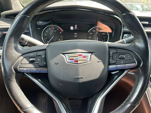 Used 2021 Cadillac XT6 Premium Luxury AWD/4WD image 19