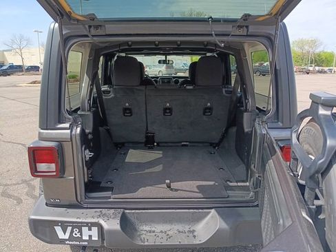 Used 2023 Jeep Wrangler Unlimited Sport AWD/4WD image 23
