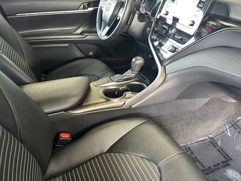 Used 2023 Toyota Camry SE w/ Convenience Package FWD image 14