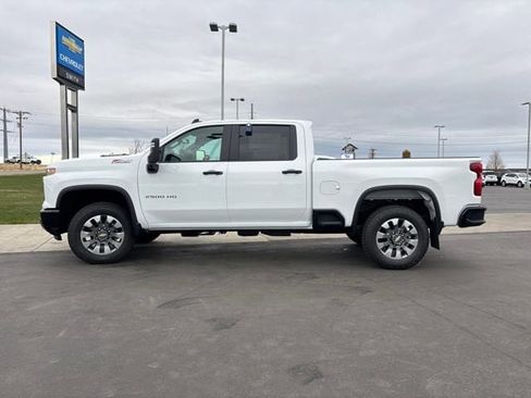 New 2026 Chevrolet Silverado 2500 Custom w/ Custom Value Package image 6