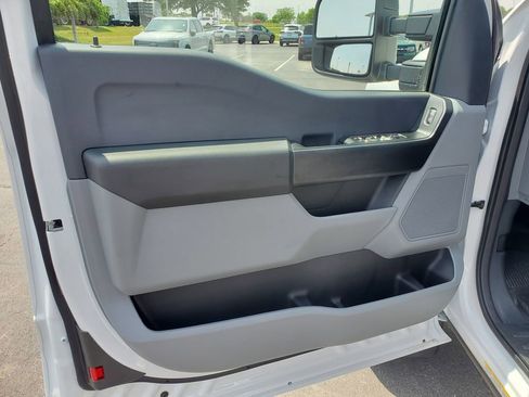 New 2025 Ford F450 XL w/ XL Chrome Package image 14