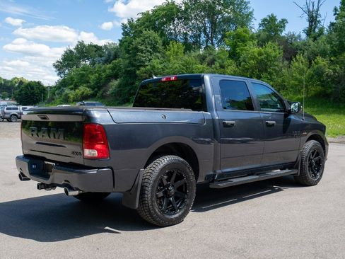 Used 2019 RAM 1500 Express w/ Wheel & Sound Group AWD/4WD image 3