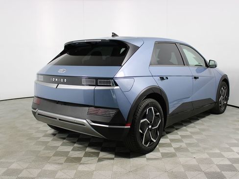 Used 2024 Hyundai Ioniq 5 SE image 31