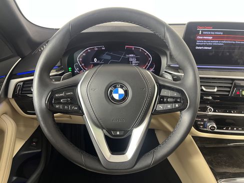 Used 2023 BMW 530i xDrive w/ Convenience Package image 12