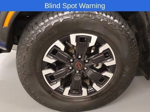 Used 2022 Nissan Frontier PRO-4X image 9