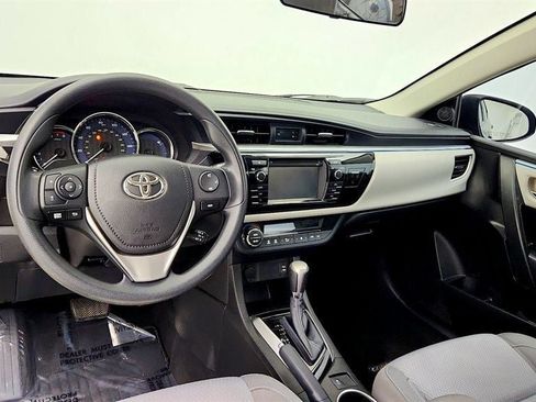 Used 2016 Toyota Corolla LE FWD image 12