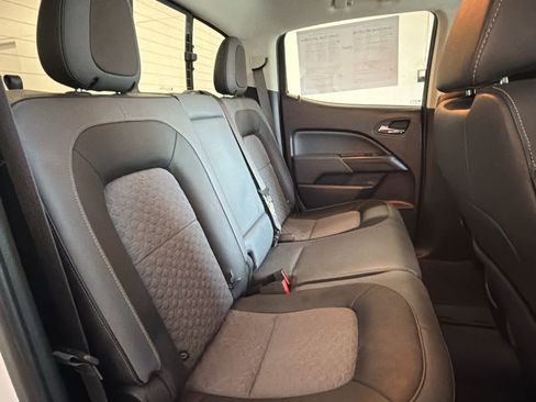 Used 2022 Chevrolet Colorado Z71 w/ Safety Package image 30