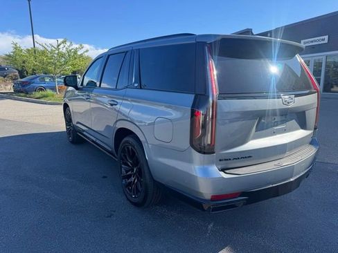 Used 2023 Cadillac Escalade Sport Platinum w/ LPO, ONYX Package AWD/4WD image 7