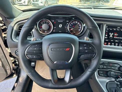 Used 2022 Dodge Challenger R/T Scat Pack RWD image 12