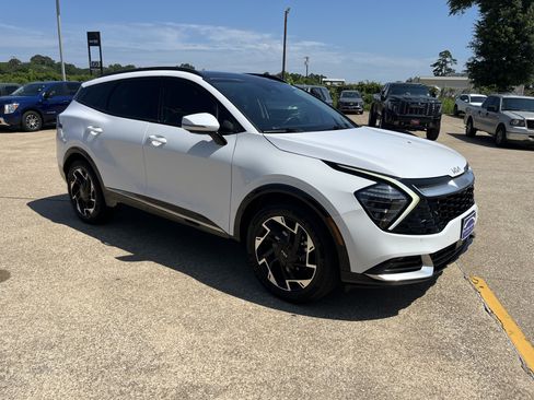 Used 2024 Kia Sportage SX FWD image 2