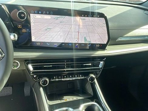 New 2026 Chevrolet Traverse LT w/ Midnight/Sport Edition image 15