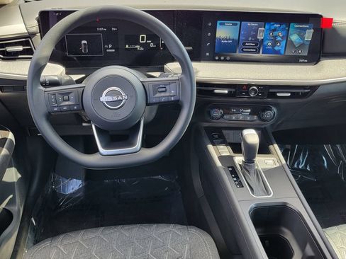 New 2026 Nissan Kicks SV w/ Interior Electronics Package FWD image 6