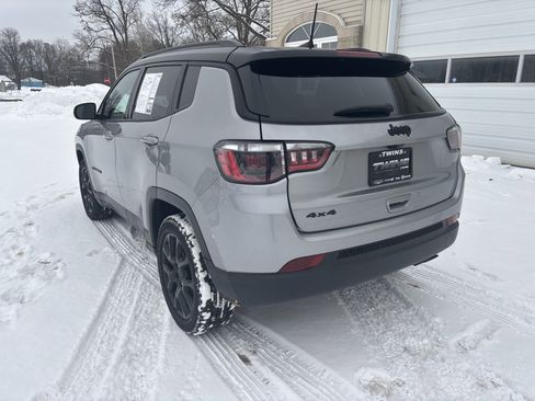 Used 2022 Jeep Compass Altitude w/ Convenience Group image 7