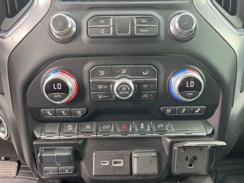 Used 2021 GMC Sierra 1500 SLT AWD/4WD image 27