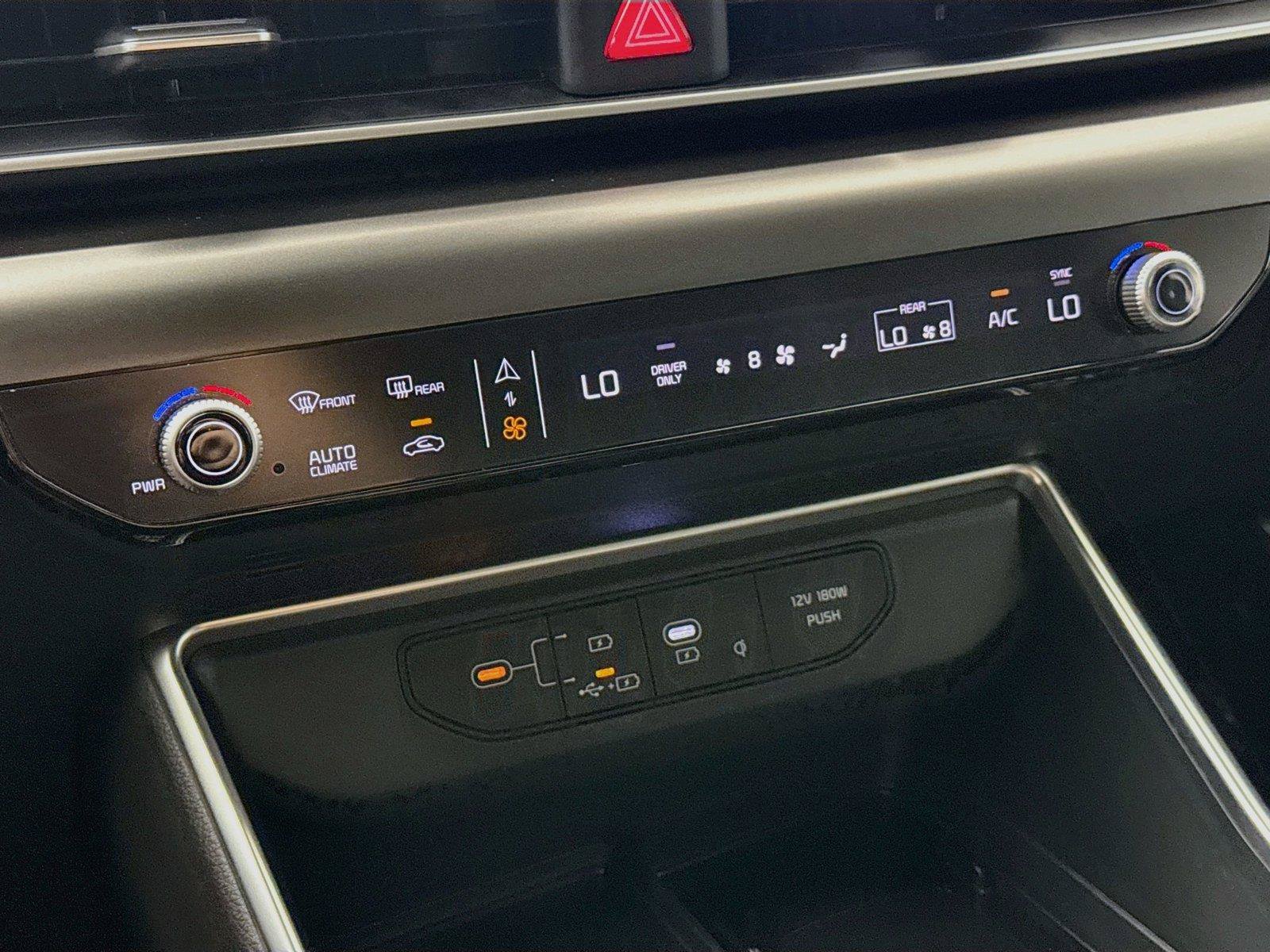 Used 2025 Kia Carnival SX Prestige FWD image 25