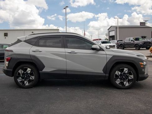 Used 2024 Hyundai Kona SEL FWD image 13