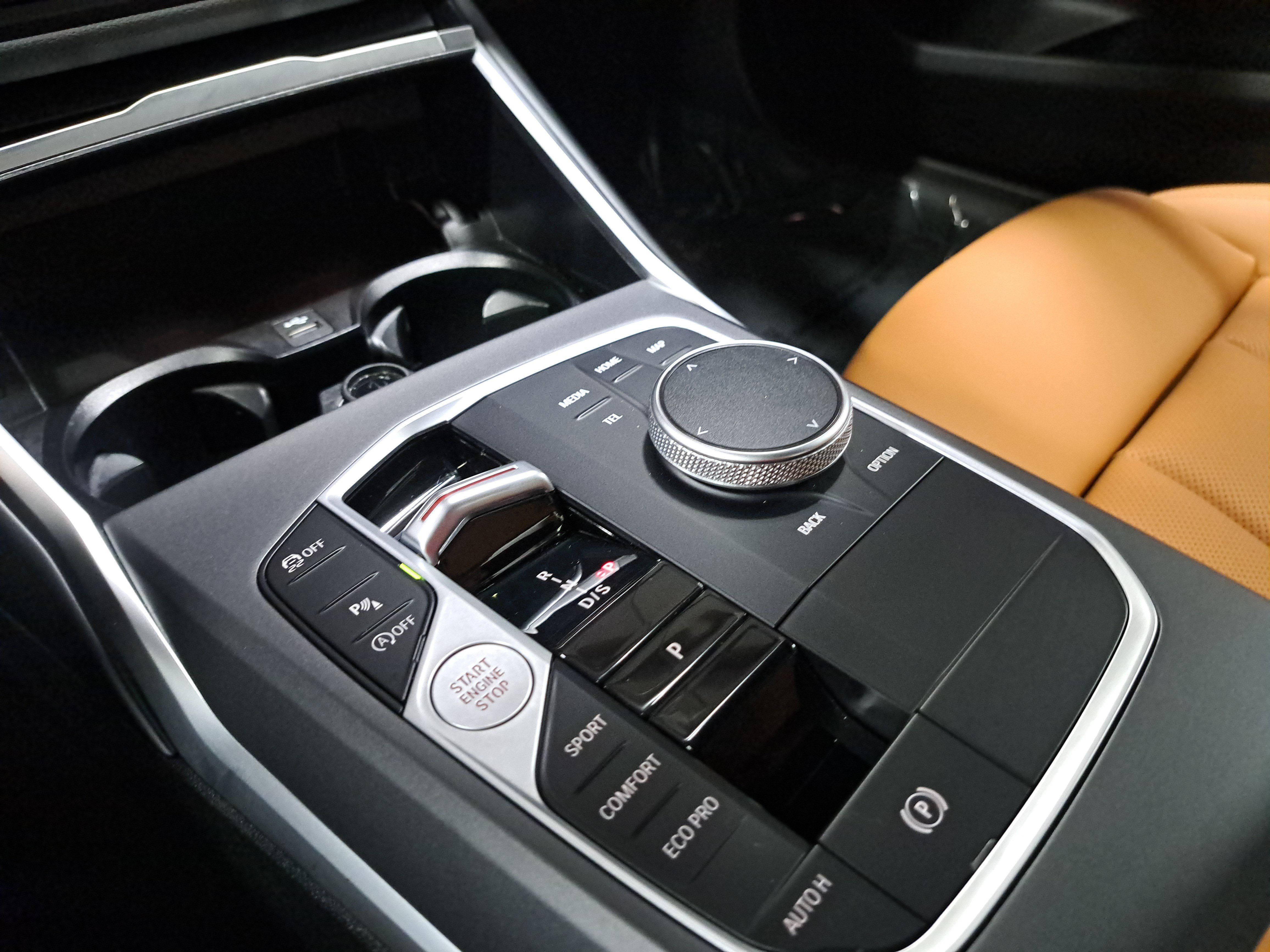 Certified 2025 BMW 230i Coupe w/ M Sport Package RWD image 25