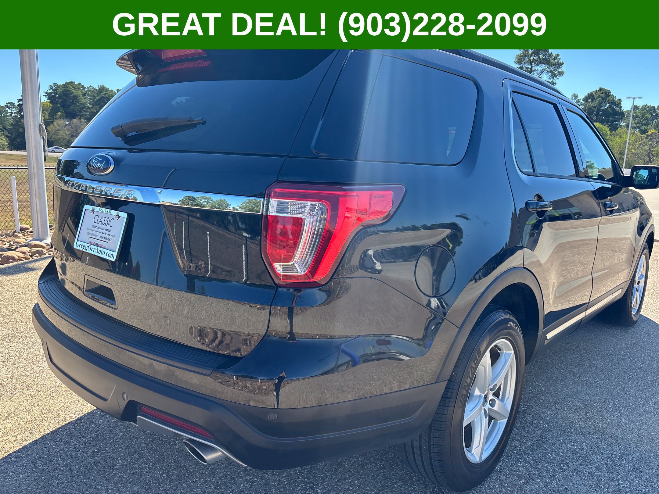 Used 2018 Ford Explorer XLT FWD image 13