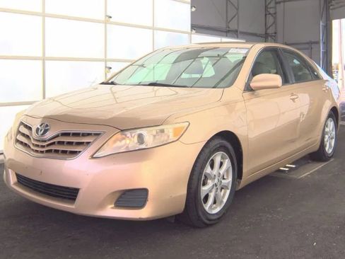 Used 2011 Toyota Camry LE w/ LE Extra-Value Pkg image 15