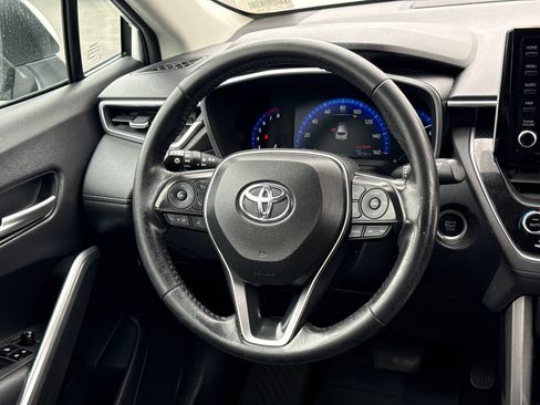 Certified 2022 Toyota Corolla Cross XLE AWD/4WD image 20