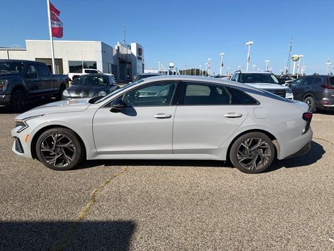 Used 2025 Kia K5 GT-Line AWD/4WD image 9