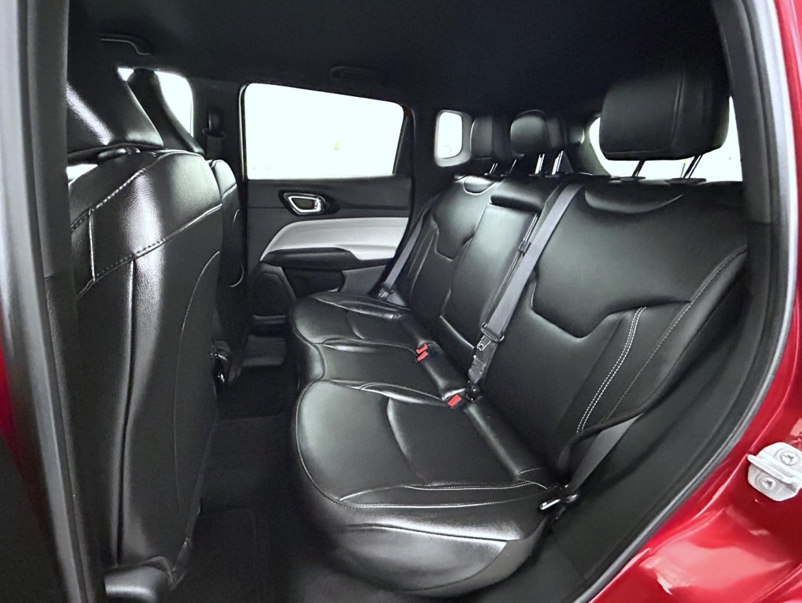 Certified 2025 Jeep Compass Limited AWD/4WD image 19