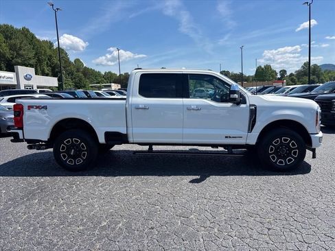 Used 2023 Ford F250 Platinum AWD/4WD image 9