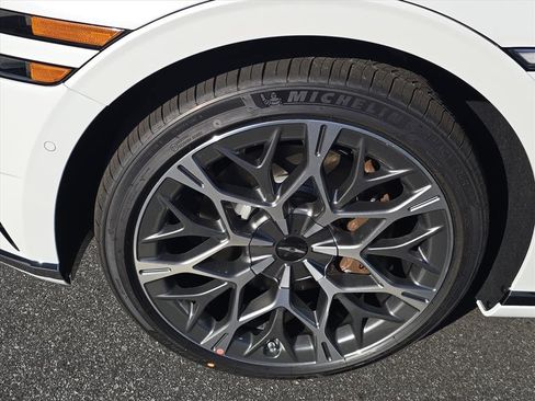 New 2026 Genesis G90 3.5T image 4