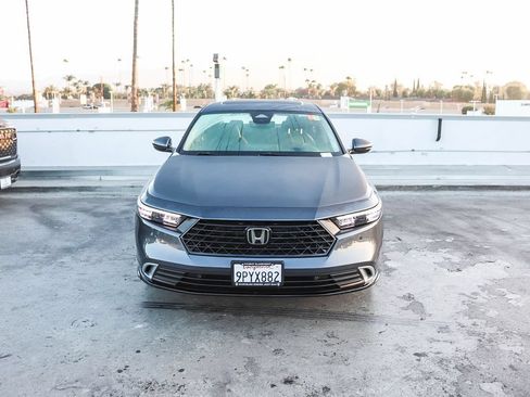 Used 2025 Honda Accord Touring image 3