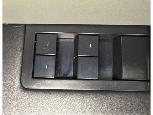 Used 2024 Tesla Cybertruck AWD Crew Cab image 36