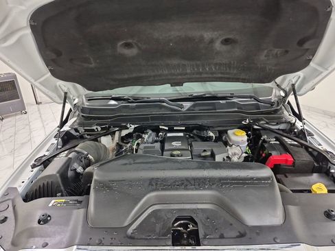 Used 2024 RAM 2500 Laramie image 31