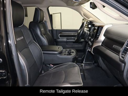 Used 2022 RAM 2500 Laramie AWD/4WD image 16