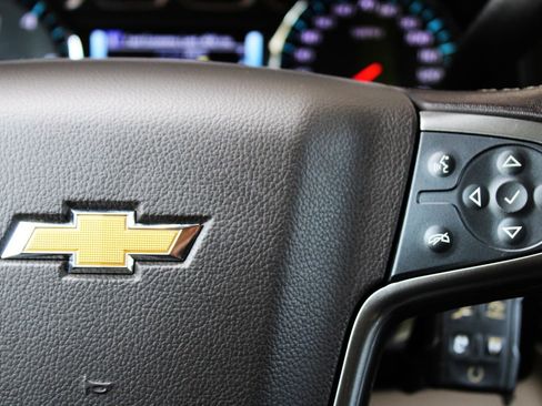 Used 2020 Chevrolet Tahoe LT image 31