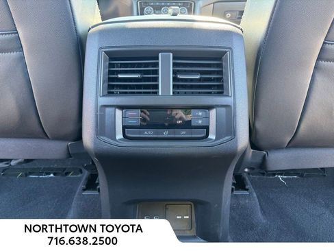 Used 2022 Volkswagen Atlas SE image 23