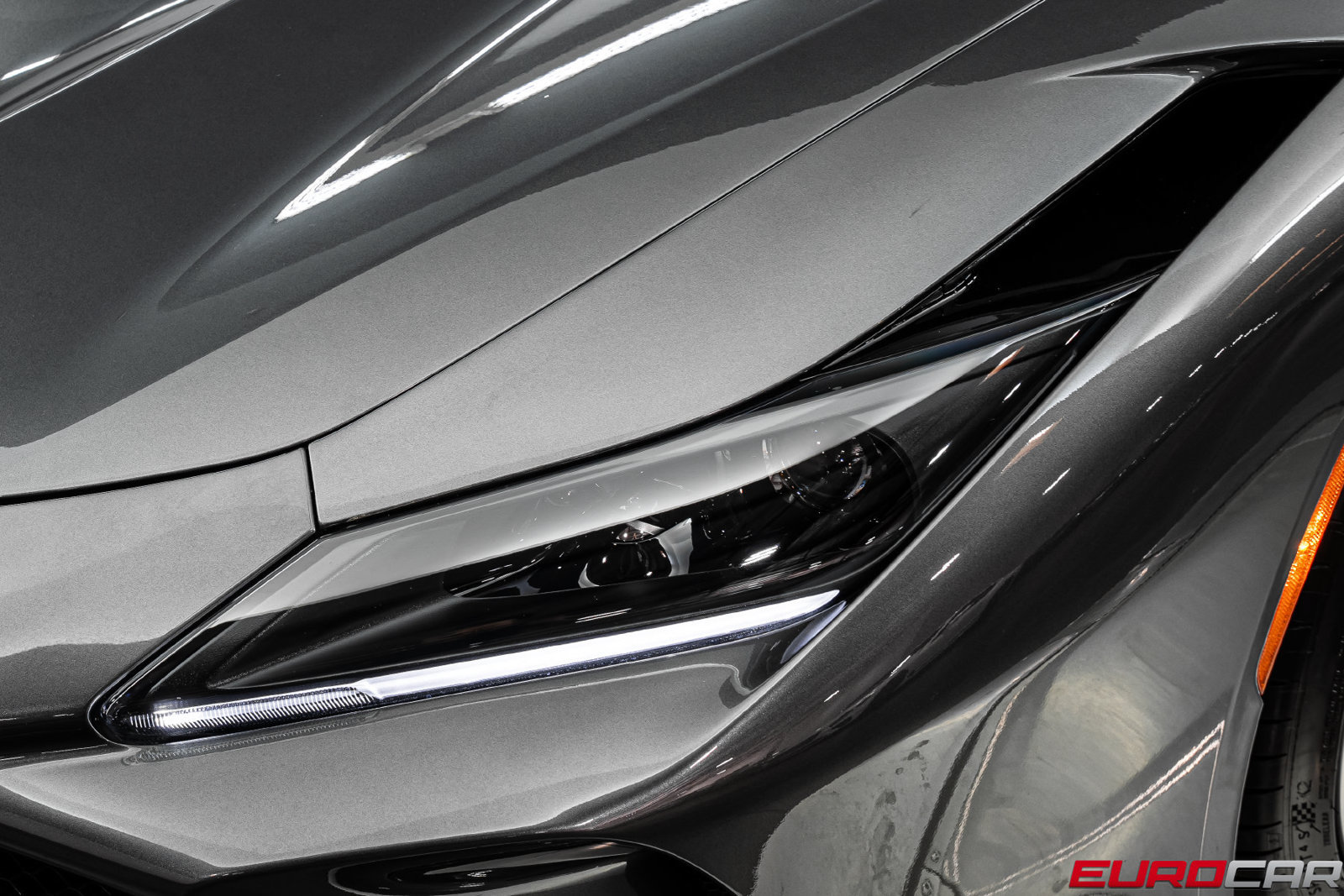Used 2021 Ferrari F8 Tributo RWD image 13