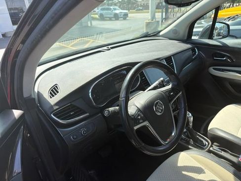 Used 2019 Buick Encore Preferred FWD image 5
