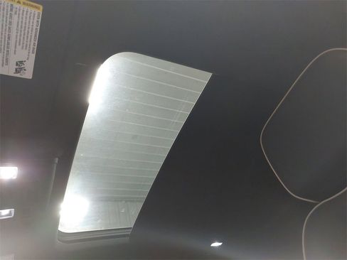 Used 2023 GMC Yukon SLT image 68