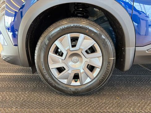 New 2026 Nissan Kicks S image 12