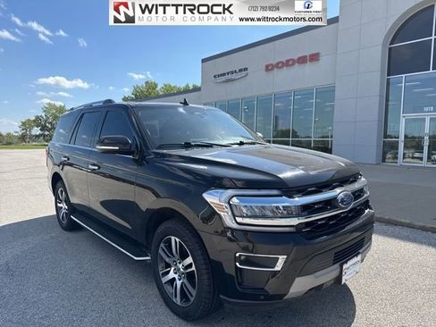 Used 2022 Ford Expedition Limited image 1