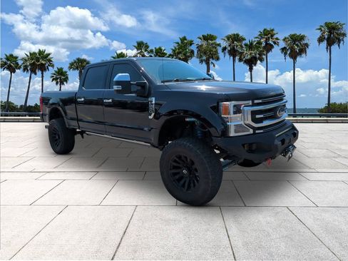 Used 2021 Ford F250 Platinum w/ FX4 Off-Road Package AWD/4WD image 2