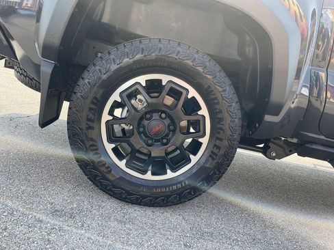 Certified 2026 Toyota Tacoma TRD Off-Road w/ TRD Off Road Premium Package AWD/4WD image 12