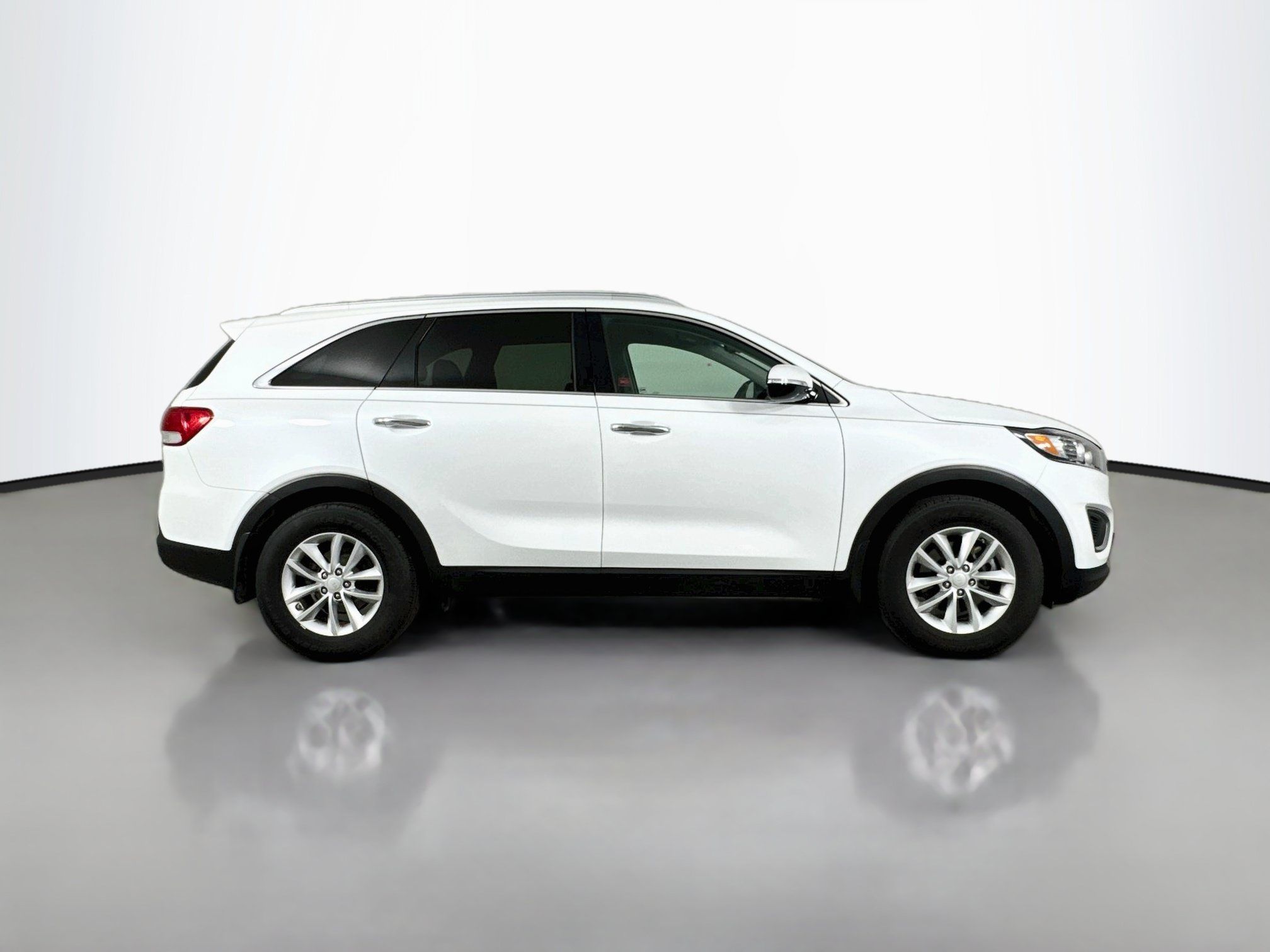 Used 2016 Kia Sorento FWD w/ LX Convenience Package image 8